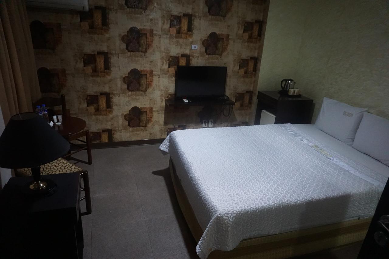 The Shila Philla Hotel Makati City Ngoại thất bức ảnh
